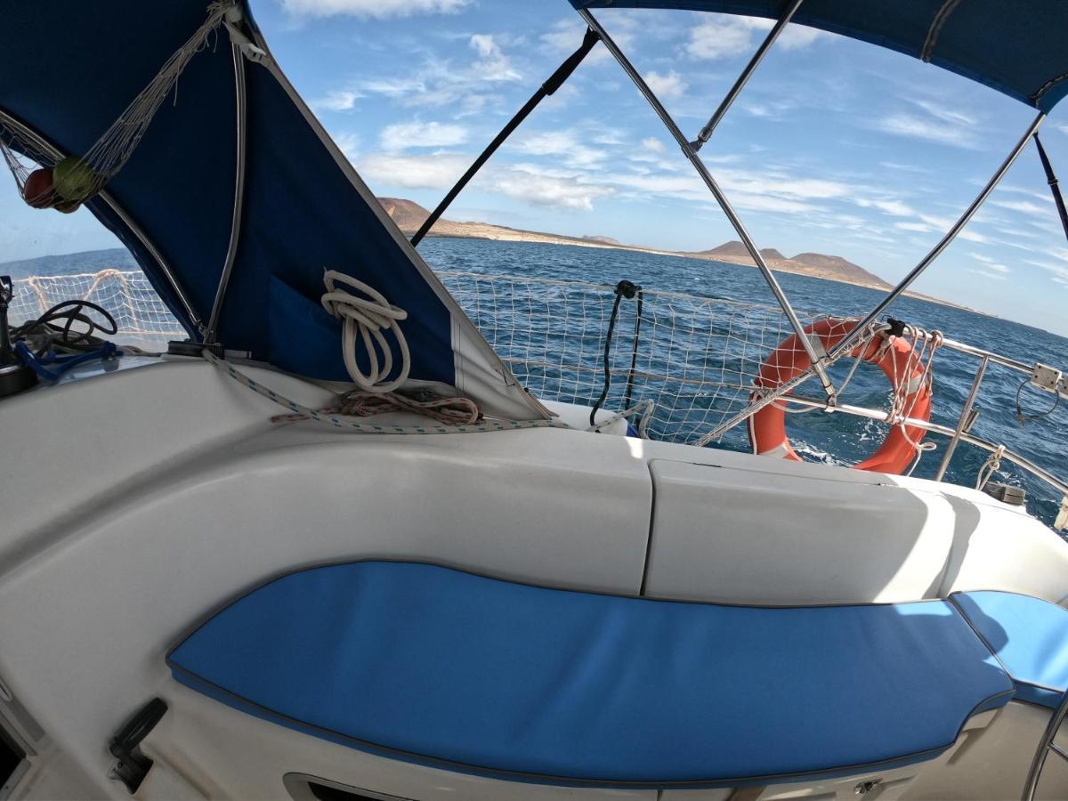 Готель Magnifico Barco En La Graciosa Калета де Себо Екстер'єр фото
