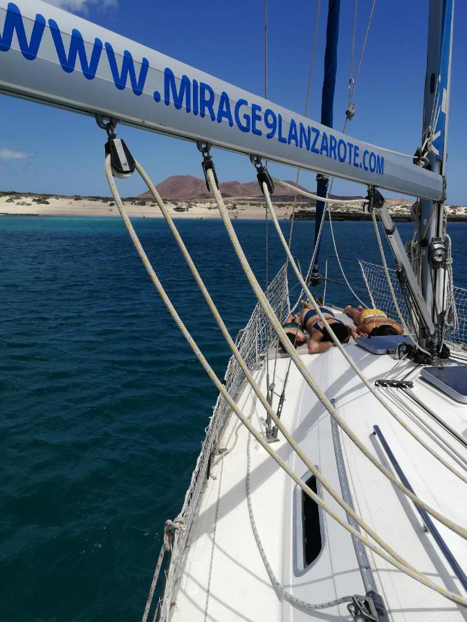 Готель Magnifico Barco En La Graciosa Калета де Себо Екстер'єр фото