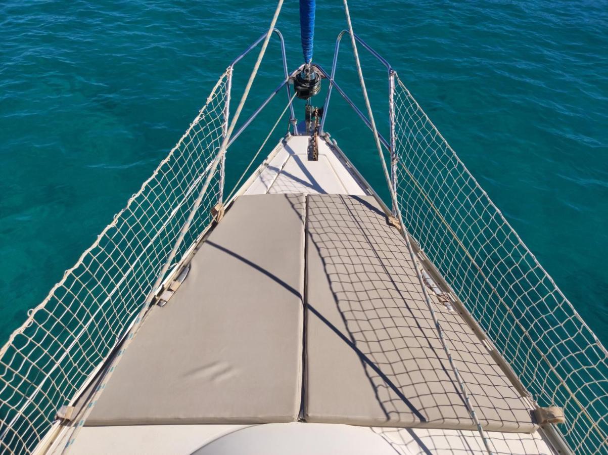 Готель Magnifico Barco En La Graciosa Калета де Себо Екстер'єр фото
