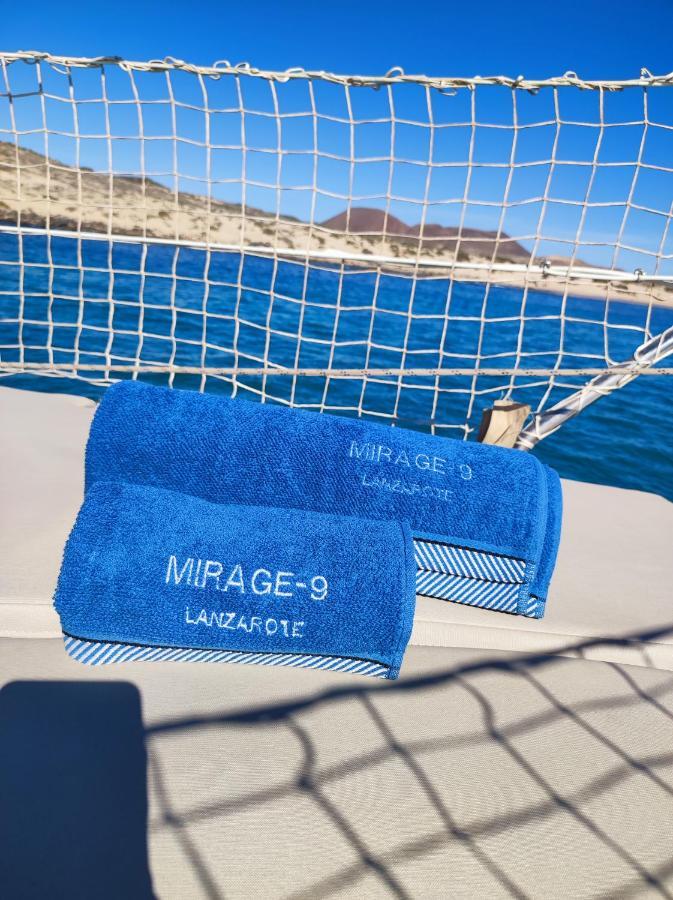 Готель Magnifico Barco En La Graciosa Калета де Себо Екстер'єр фото